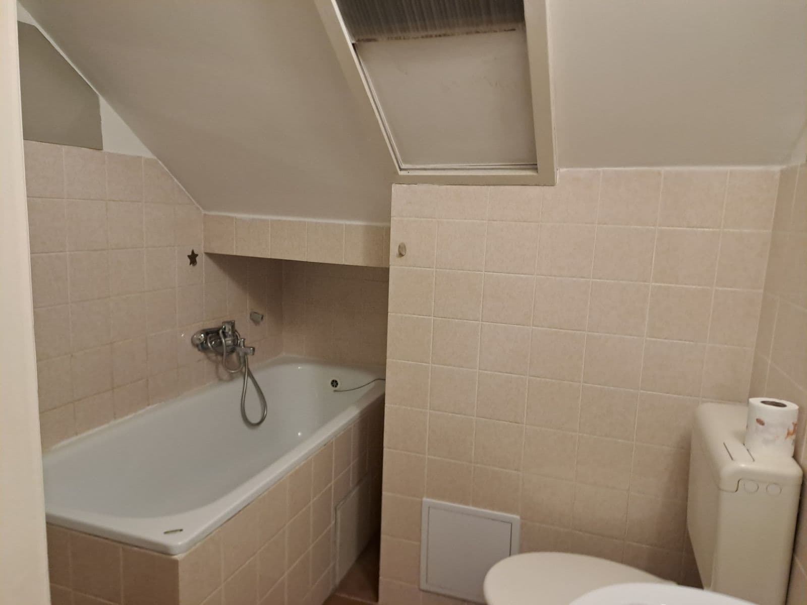 Prenájom bytu 2-izbový 53 m², Podhorská, Praha, Praha Prenájom bytu 2-izbový 53 m², Podhorská, Praha, Praha