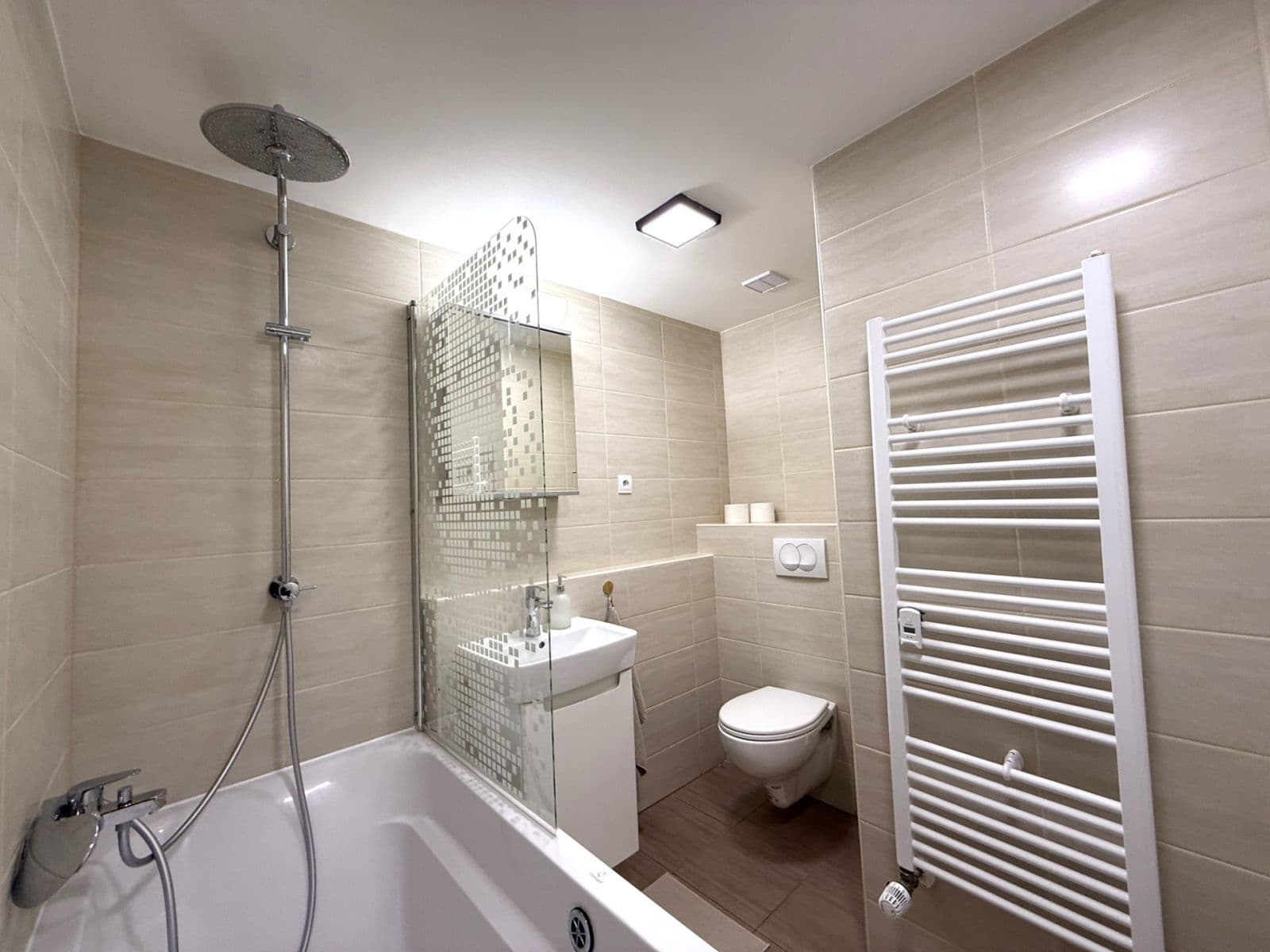 Predaj bytu 2-izbový 44 m², Hnězdenská, Praha, Praha Predaj bytu 2-izbový 44 m², Hnězdenská, Praha, Praha