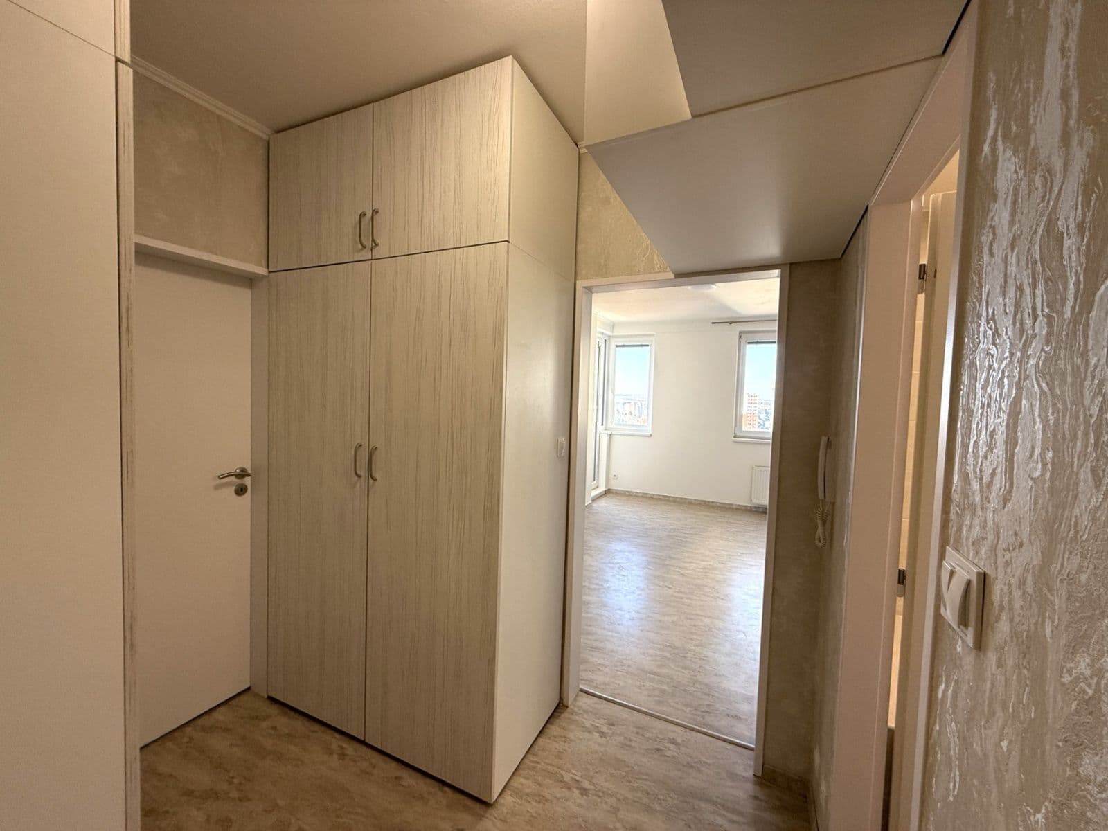 Predaj bytu 2-izbový 44 m², Hnězdenská, Praha, Praha Predaj bytu 2-izbový 44 m², Hnězdenská, Praha, Praha