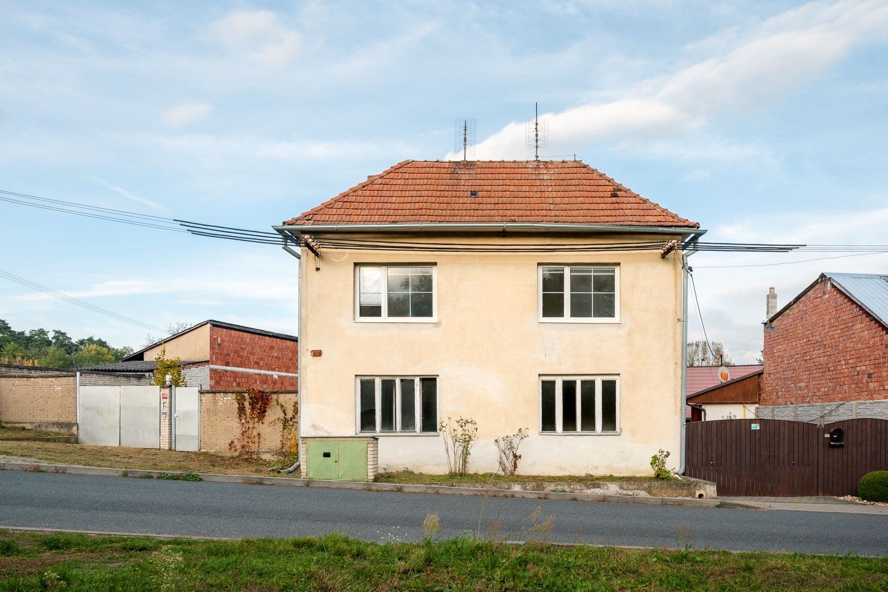Predaj domu 219 m², pozemek 1.275 m², Podhájí, Moravský Písek, Jihomoravský kraj Predaj domu 219 m², pozemek 1.275 m², Podhájí, Moravský Písek, Jihomoravský kraj