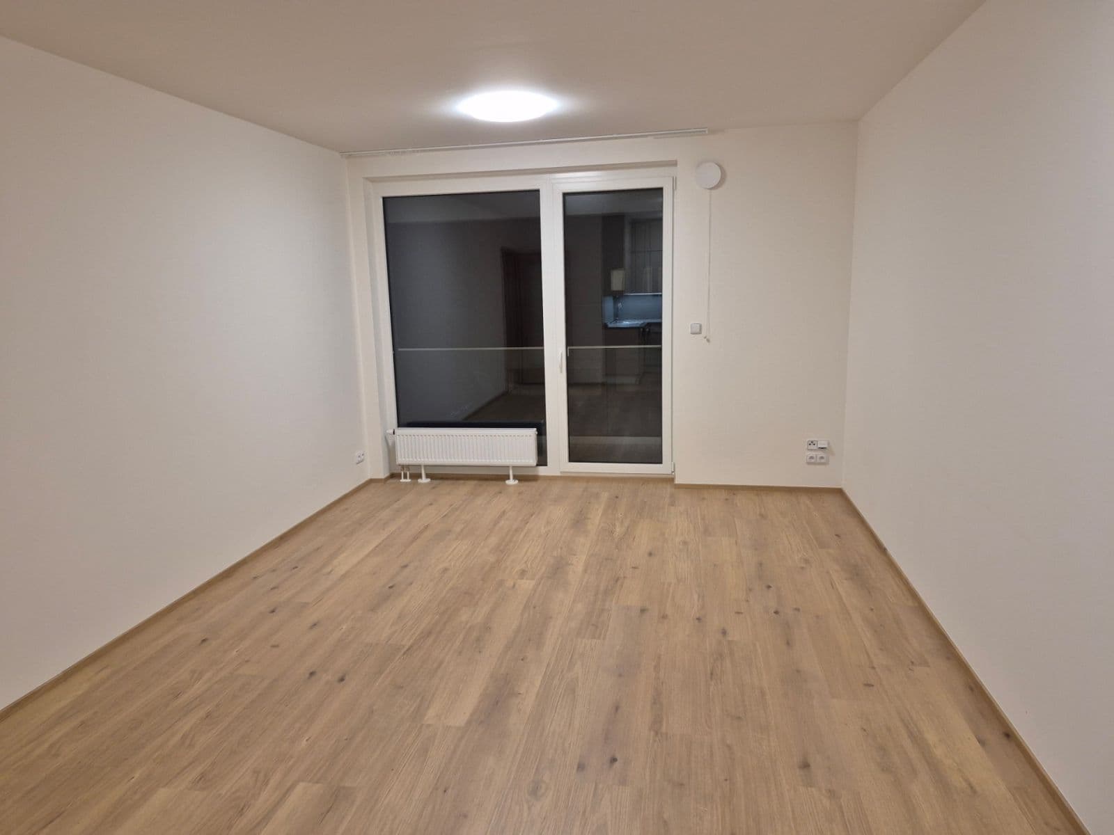 Prenájom bytu 2-izbový 55 m², Čakovická, Praha, Praha Prenájom bytu 2-izbový 55 m², Čakovická, Praha, Praha