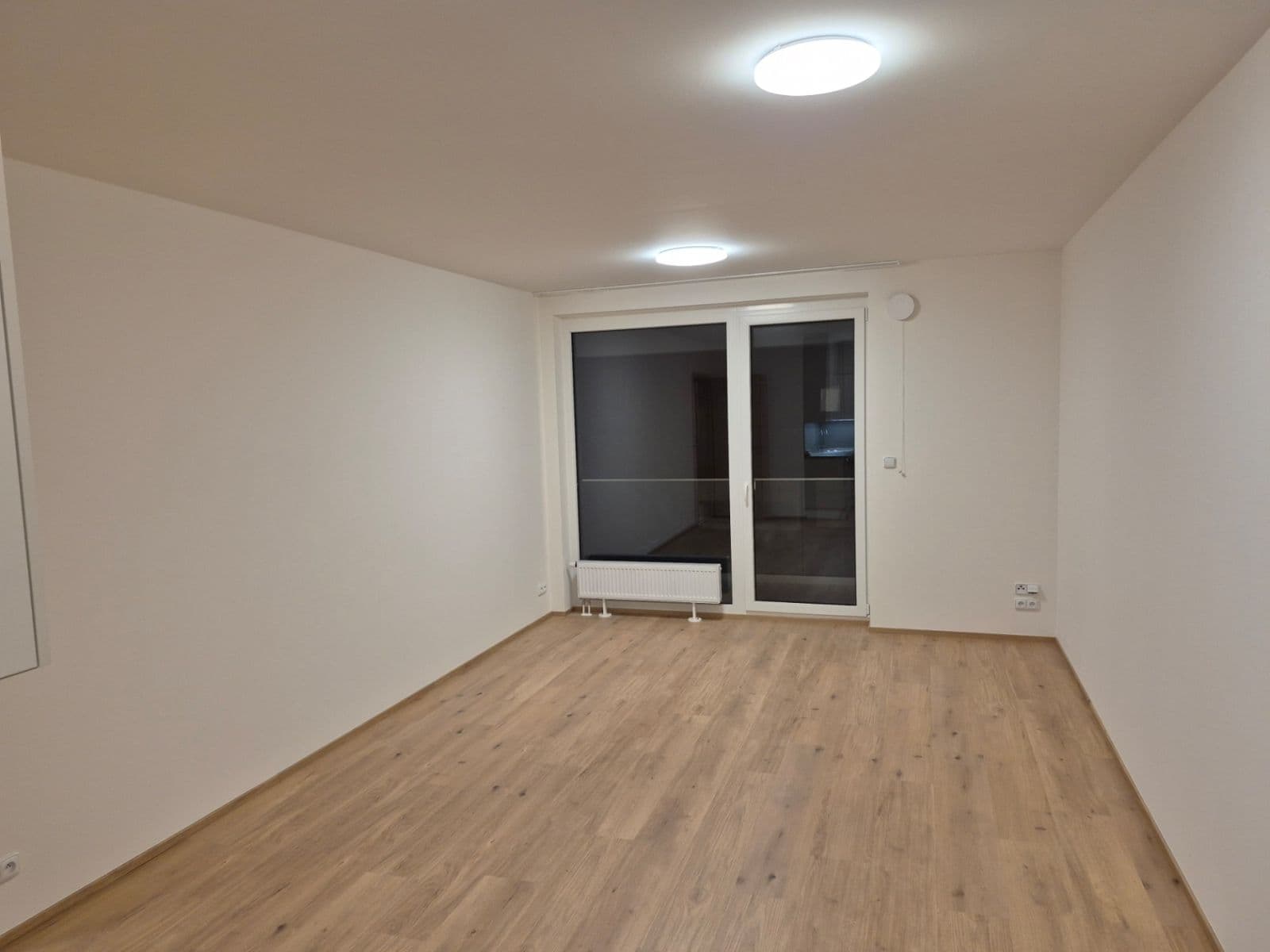 Prenájom bytu 2-izbový 55 m², Čakovická, Praha, Praha Prenájom bytu 2-izbový 55 m², Čakovická, Praha, Praha