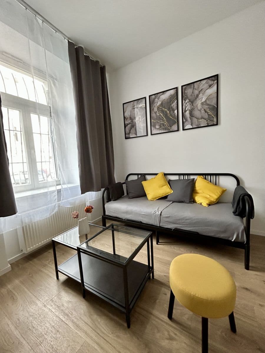 Prenájom bytu 53 m², Na Plzeňce, Praha, Praha Prenájom bytu 53 m², Na Plzeňce, Praha, Praha