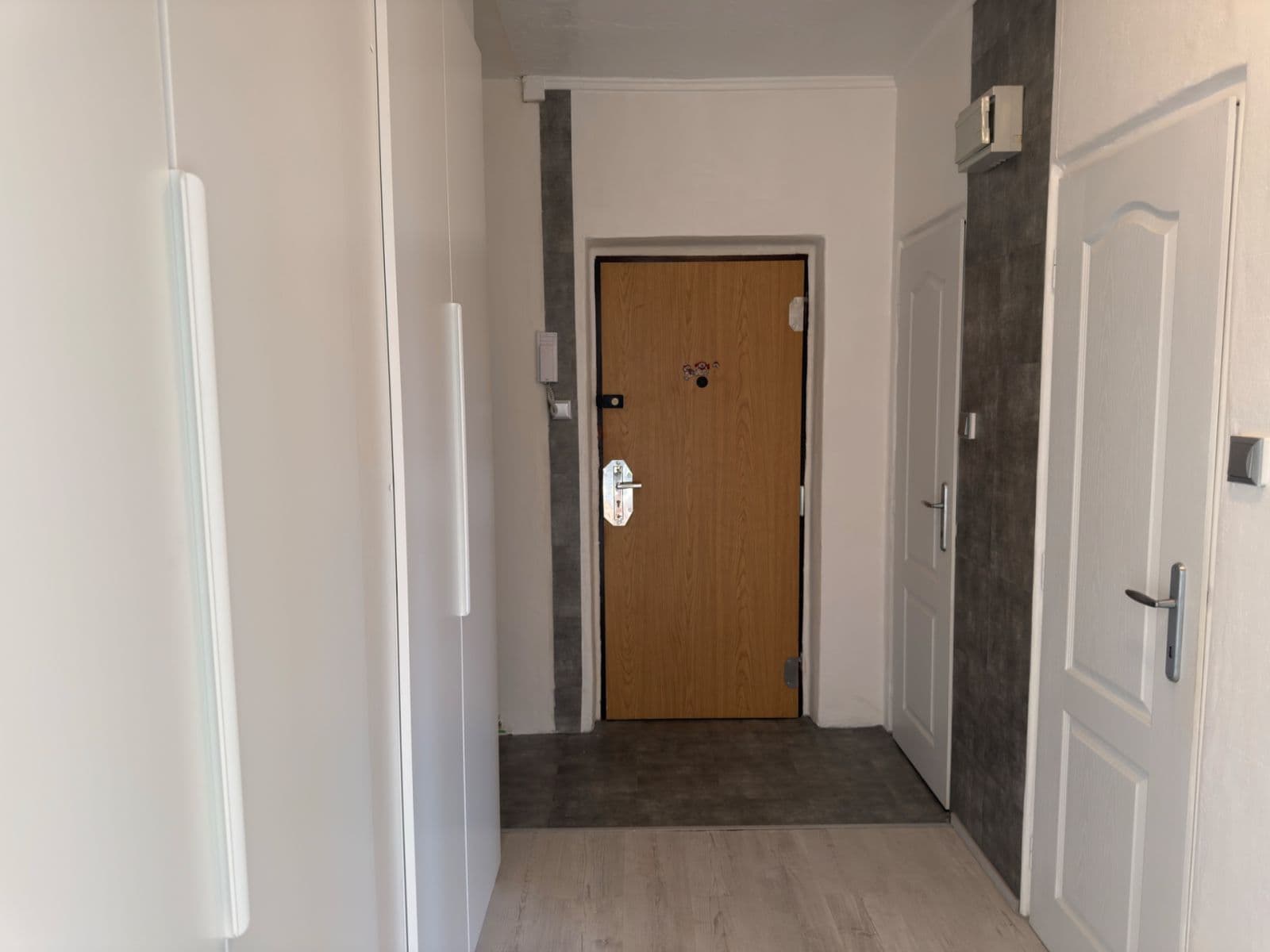 Prenájom bytu 3-izbový 70 m², Budovatelů, Kadaň, Ústecký kraj Prenájom bytu 3-izbový 70 m², Budovatelů, Kadaň, Ústecký kraj