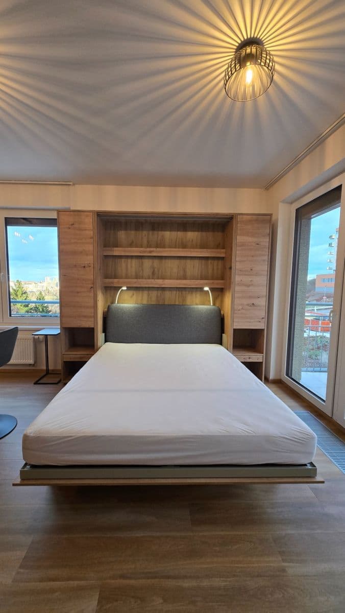 Prenájom bytu 1-izbový 37 m², Klapálkova, Praha, Praha Prenájom bytu 1-izbový 37 m², Klapálkova, Praha, Praha