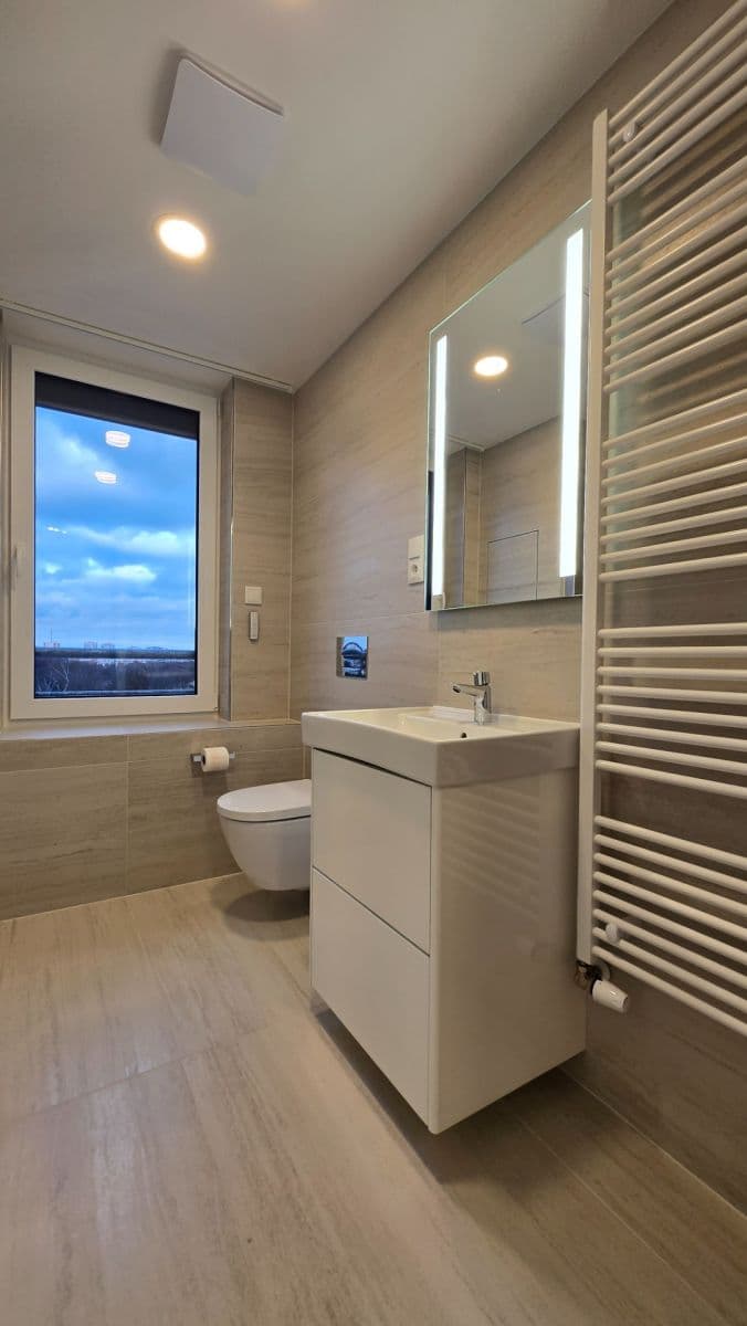 Prenájom bytu 1-izbový 37 m², Klapálkova, Praha, Praha Prenájom bytu 1-izbový 37 m², Klapálkova, Praha, Praha