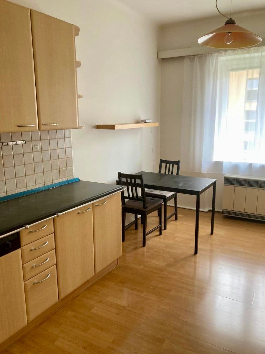 Prenájom bytu 2-izbový 47 m², Rostovská, Praha, Praha Prenájom bytu 2-izbový 47 m², Rostovská, Praha, Praha