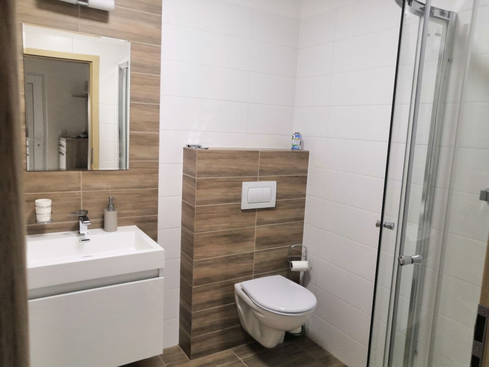 Prenájom bytu 2-izbový 57 m², K Remízku, Plzeň, Plzeňský kraj Prenájom bytu 2-izbový 57 m², K Remízku, Plzeň, Plzeňský kraj