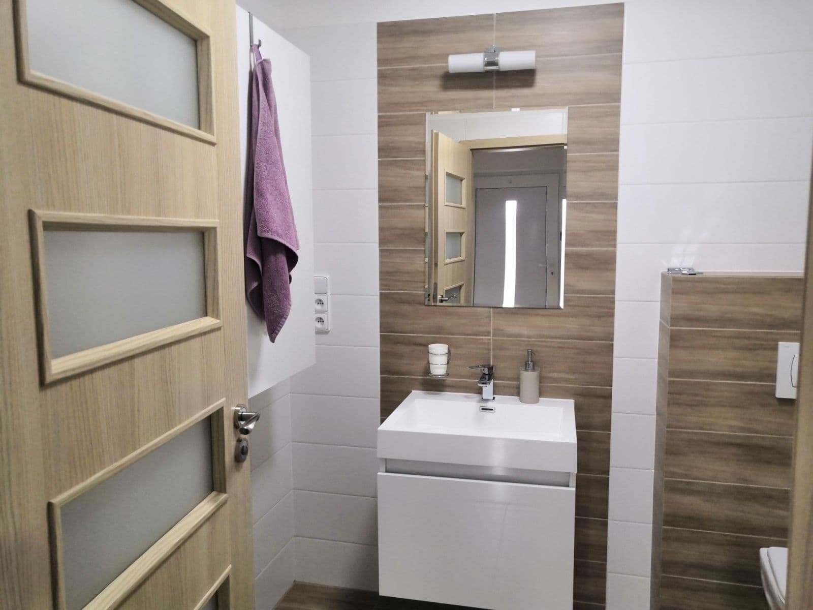 Prenájom bytu 2-izbový 57 m², K Remízku, Plzeň, Plzeňský kraj Prenájom bytu 2-izbový 57 m², K Remízku, Plzeň, Plzeňský kraj