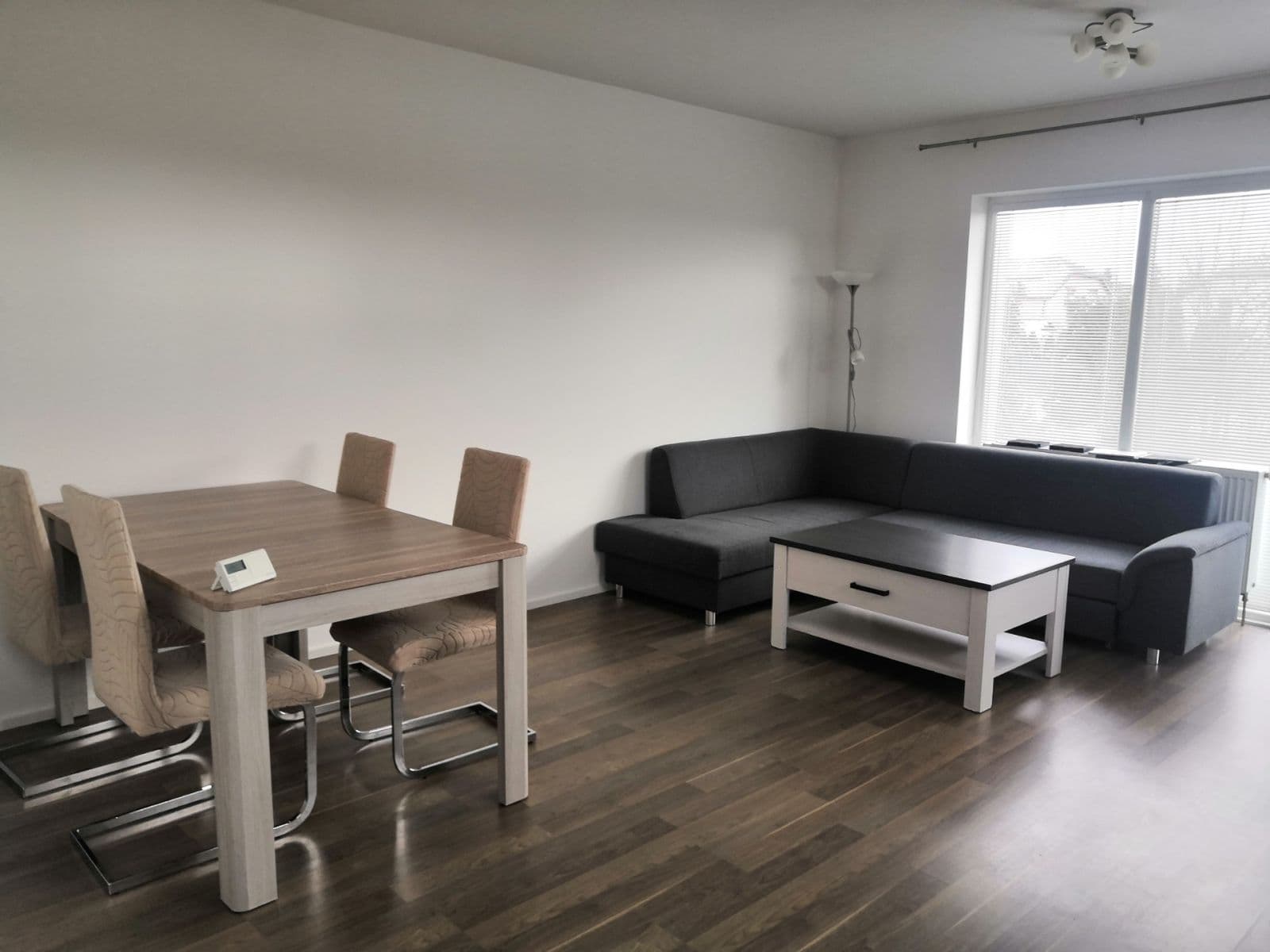 Prenájom bytu 2-izbový 57 m², K Remízku, Plzeň, Plzeňský kraj Prenájom bytu 2-izbový 57 m², K Remízku, Plzeň, Plzeňský kraj