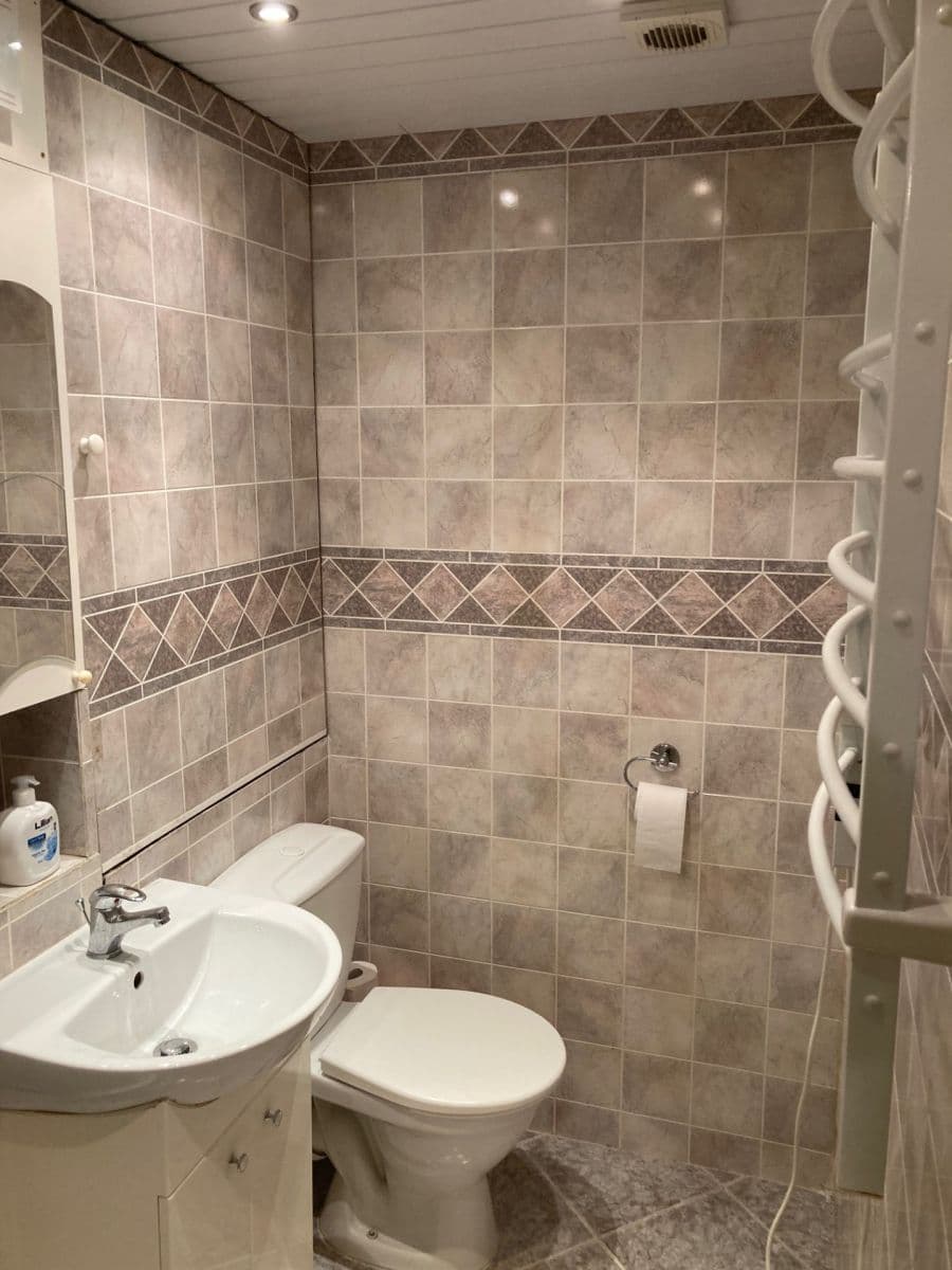 Prenájom bytu 1-izbový 41 m², Kotorská, Praha, Praha Prenájom bytu 1-izbový 41 m², Kotorská, Praha, Praha