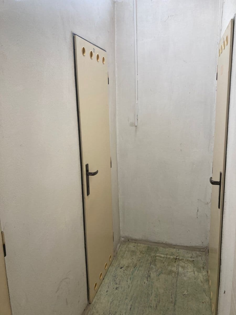 Prenájom bytu 1-izbový 41 m², Kotorská, Praha, Praha Prenájom bytu 1-izbový 41 m², Kotorská, Praha, Praha