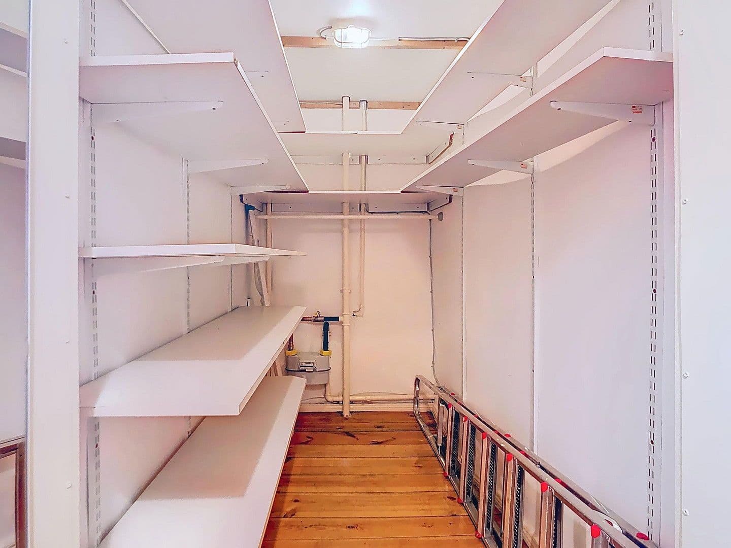 Predaj bytu 2-izbový 63 m², Berlin, Berlín Predaj bytu 2-izbový 63 m², Berlin, Berlín