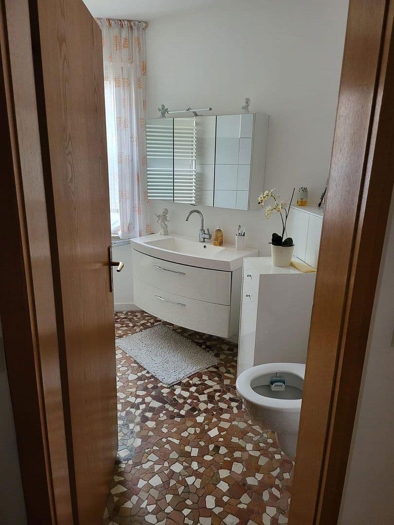 Predaj bytu 2-izbový 81 m², Kaiserstr. 9, Bad Oeynhausen, Severné Porýnie - Westfálsko Predaj bytu 2-izbový 81 m², Kaiserstr. 9, Bad Oeynhausen, Severné Porýnie - Westfálsko