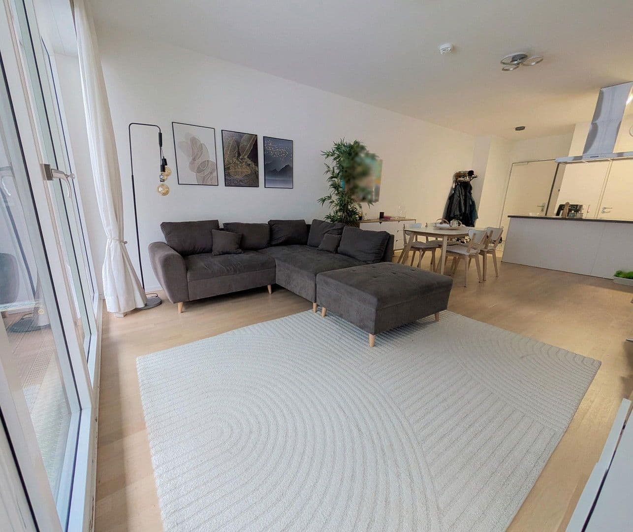 Prenájom bytu 4-izbový 109 m², Heubnerweg 7a, Berlin, Berlín Prenájom bytu 4-izbový 109 m², Heubnerweg 7a, Berlin, Berlín