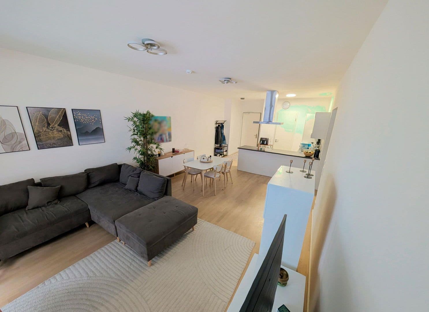 Prenájom bytu 4-izbový 109 m², Heubnerweg 7a, Berlin, Berlín Prenájom bytu 4-izbový 109 m², Heubnerweg 7a, Berlin, Berlín