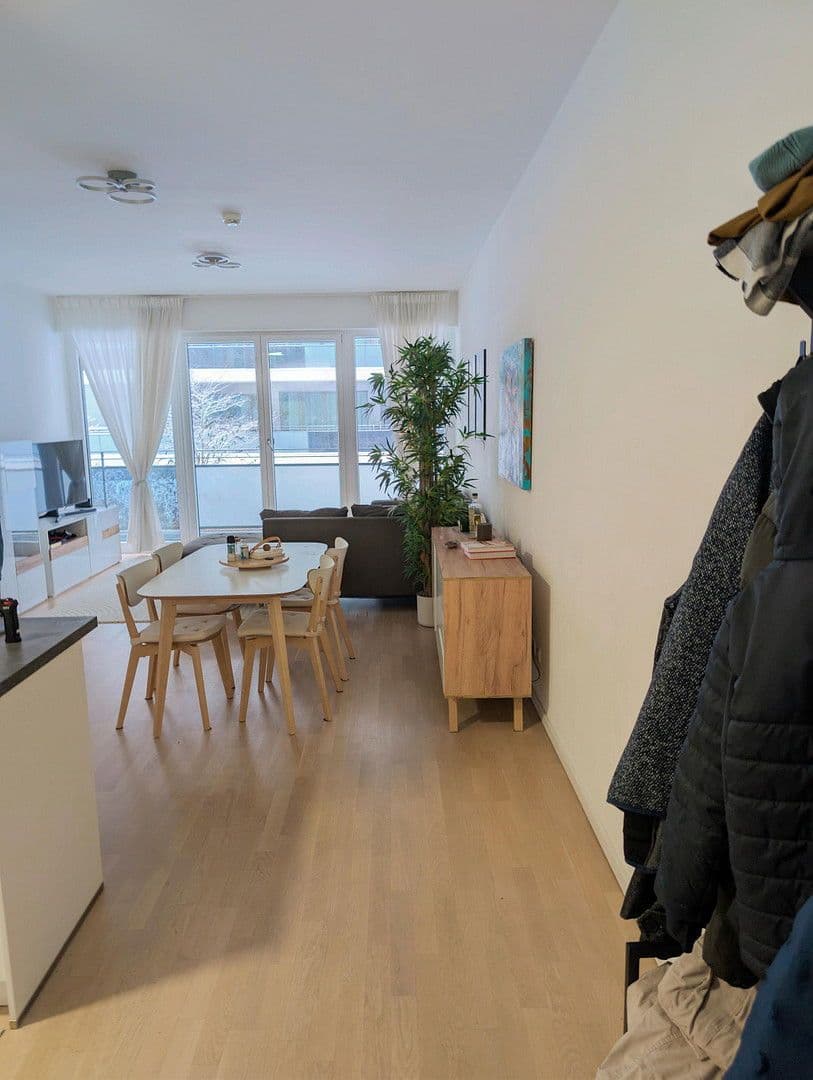 Prenájom bytu 4-izbový 109 m², Heubnerweg 7a, Berlin, Berlín Prenájom bytu 4-izbový 109 m², Heubnerweg 7a, Berlin, Berlín