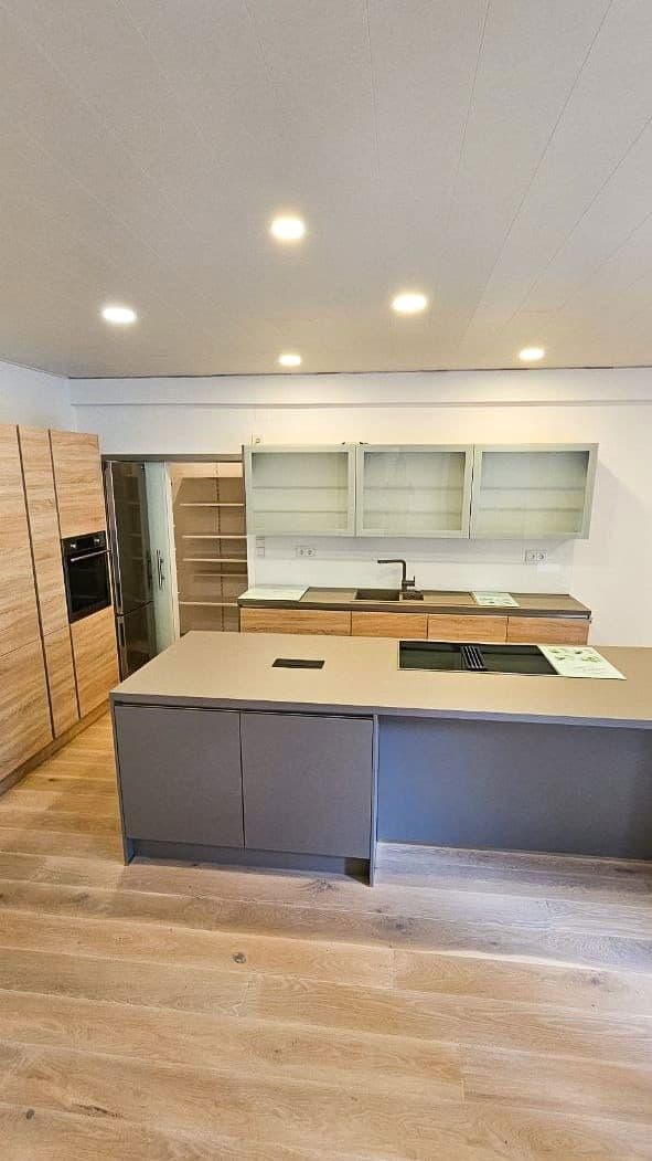 Predaj bytu 5-izbový 153 m², Mittlere Beutau 77, Esslingen am Neckar, Bádensko-Wurttembersko Predaj bytu 5-izbový 153 m², Mittlere Beutau 77, Esslingen am Neckar, Bádensko-Wurttembersko