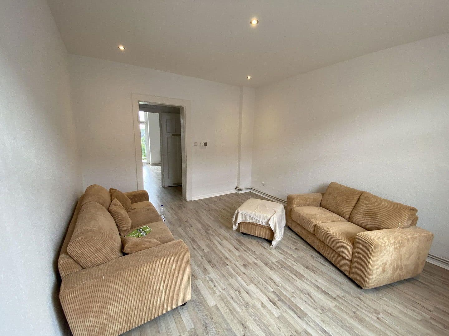 Prenájom bytu 3-izbový 55 m², Nohlstr. 160, Oberhausen, Severné Porýnie - Westfálsko Prenájom bytu 3-izbový 55 m², Nohlstr. 160, Oberhausen, Severné Porýnie - Westfálsko