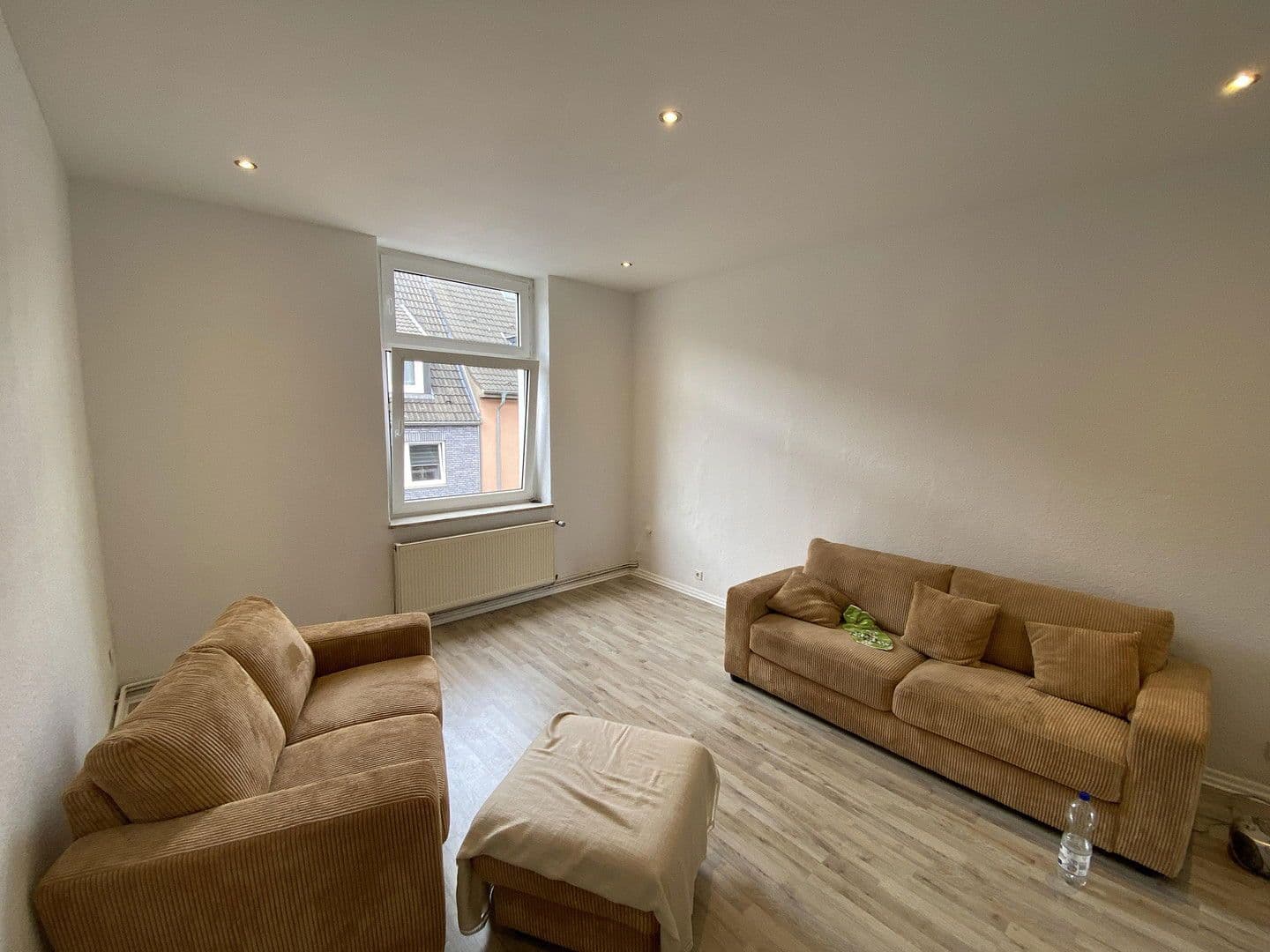 Prenájom bytu 3-izbový 55 m², Nohlstr. 160, Oberhausen, Severné Porýnie - Westfálsko Prenájom bytu 3-izbový 55 m², Nohlstr. 160, Oberhausen, Severné Porýnie - Westfálsko