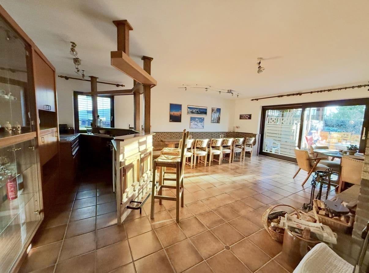 Predaj domu 423 m², pozemek 999 m², Am Eggeberg 4, Blomberg, Severné Porýnie - Westfálsko Predaj domu 423 m², pozemek 999 m², Am Eggeberg 4, Blomberg, Severné Porýnie - Westfálsko