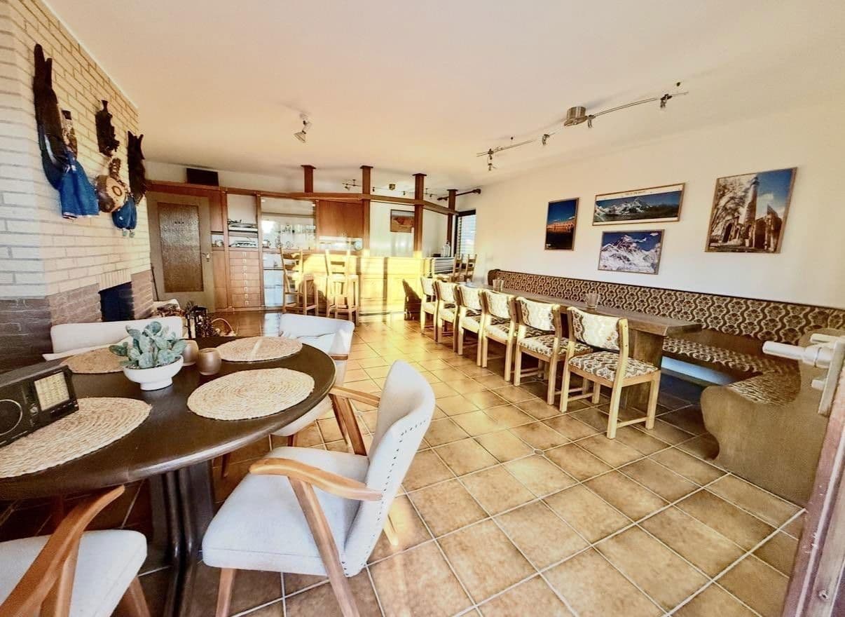 Predaj domu 423 m², pozemek 999 m², Am Eggeberg 4, Blomberg, Severné Porýnie - Westfálsko Predaj domu 423 m², pozemek 999 m², Am Eggeberg 4, Blomberg, Severné Porýnie - Westfálsko