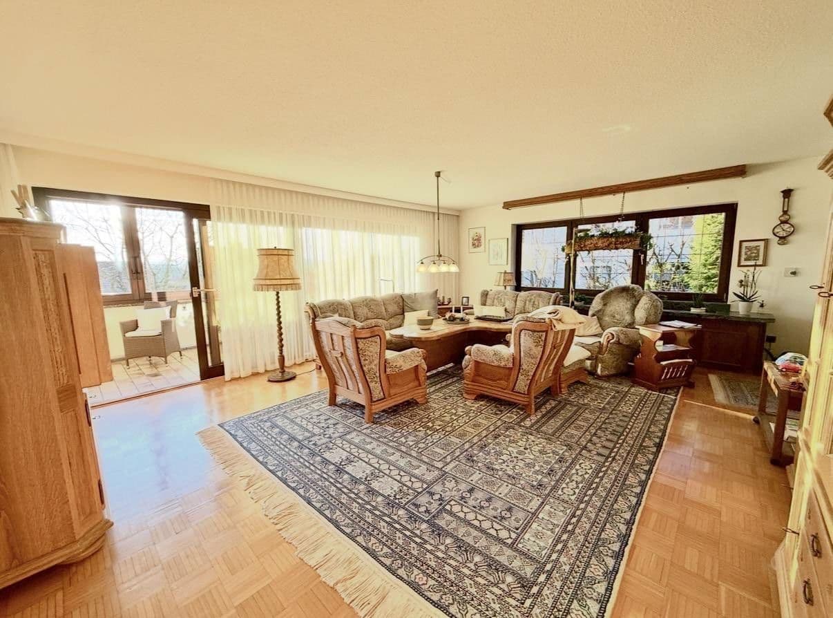 Predaj domu 423 m², pozemek 999 m², Am Eggeberg 4, Blomberg, Severné Porýnie - Westfálsko Predaj domu 423 m², pozemek 999 m², Am Eggeberg 4, Blomberg, Severné Porýnie - Westfálsko