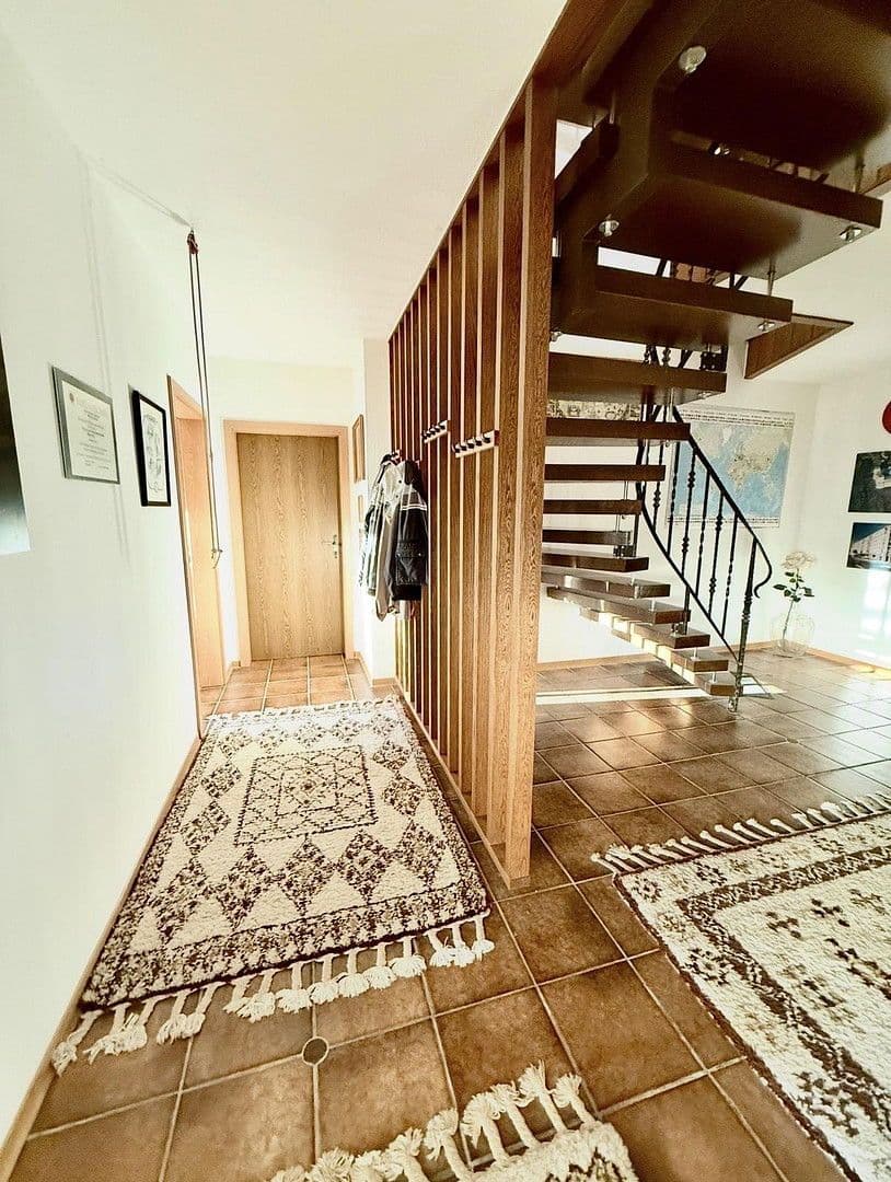 Predaj domu 423 m², pozemek 999 m², Am Eggeberg 4, Blomberg, Severné Porýnie - Westfálsko Predaj domu 423 m², pozemek 999 m², Am Eggeberg 4, Blomberg, Severné Porýnie - Westfálsko