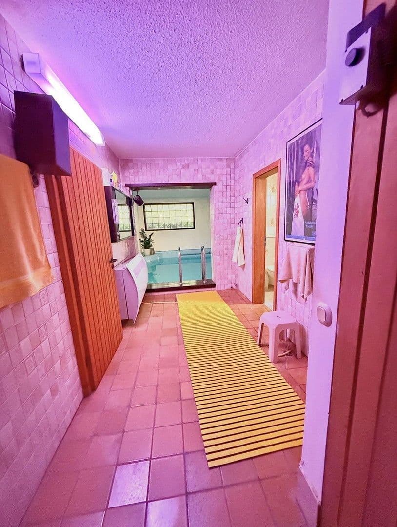 Predaj domu 423 m², pozemek 999 m², Am Eggeberg 4, Blomberg, Severné Porýnie - Westfálsko Predaj domu 423 m², pozemek 999 m², Am Eggeberg 4, Blomberg, Severné Porýnie - Westfálsko