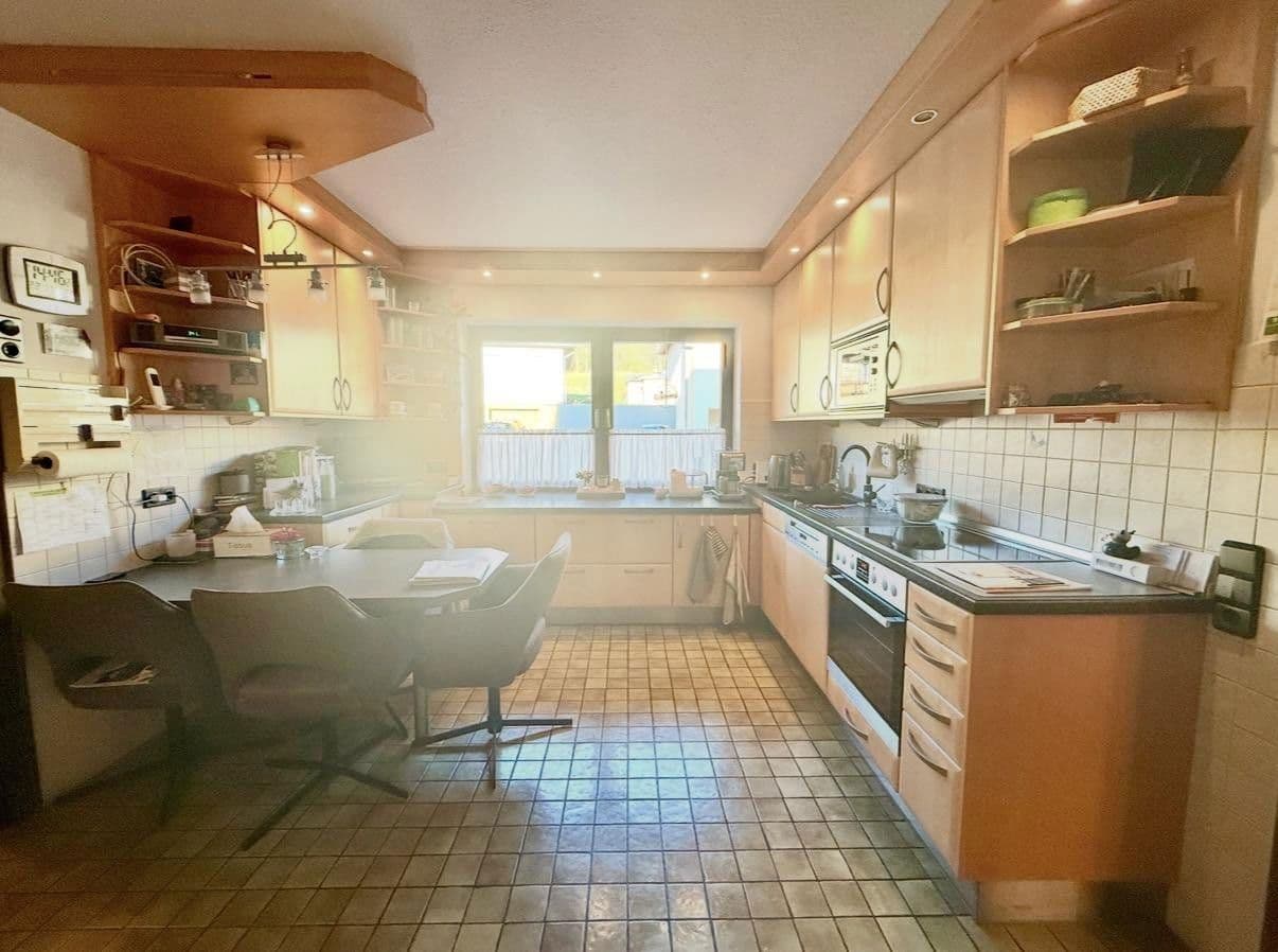 Predaj domu 423 m², pozemek 999 m², Am Eggeberg 4, Blomberg, Severné Porýnie - Westfálsko Predaj domu 423 m², pozemek 999 m², Am Eggeberg 4, Blomberg, Severné Porýnie - Westfálsko