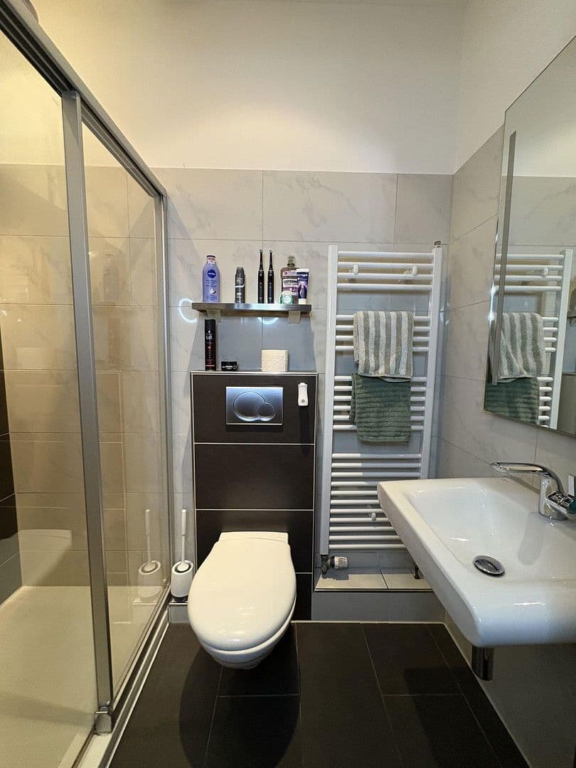 Predaj bytu 2-izbový 60 m², Kopernikusstraße 55, Düsseldorf, Severné Porýnie - Westfálsko Predaj bytu 2-izbový 60 m², Kopernikusstraße 55, Düsseldorf, Severné Porýnie - Westfálsko