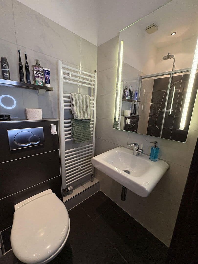 Predaj bytu 2-izbový 60 m², Kopernikusstraße 55, Düsseldorf, Severné Porýnie - Westfálsko Predaj bytu 2-izbový 60 m², Kopernikusstraße 55, Düsseldorf, Severné Porýnie - Westfálsko