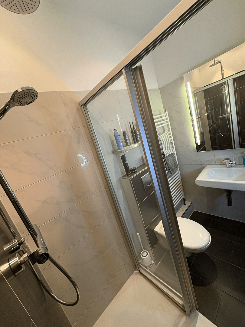 Predaj bytu 2-izbový 60 m², Kopernikusstraße 55, Düsseldorf, Severné Porýnie - Westfálsko Predaj bytu 2-izbový 60 m², Kopernikusstraße 55, Düsseldorf, Severné Porýnie - Westfálsko