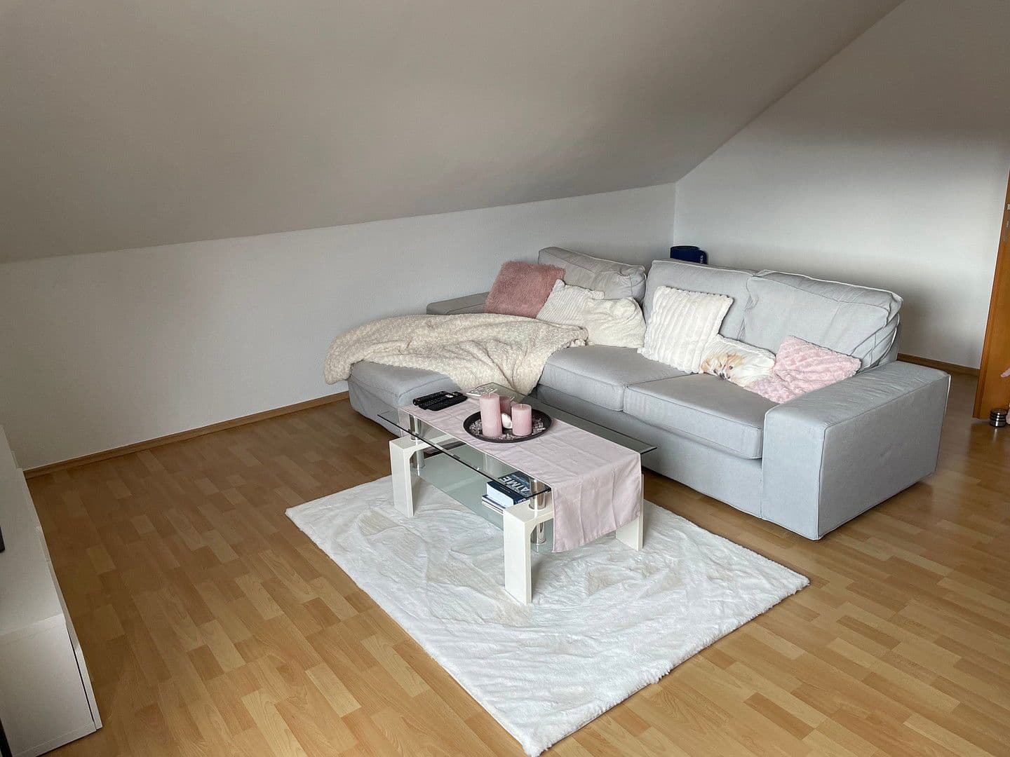 Prenájom bytu 2-izbový 69 m², Nieder-Mörler-Str. 13, Bad Nauheim, Hesensko Prenájom bytu 2-izbový 69 m², Nieder-Mörler-Str. 13, Bad Nauheim, Hesensko