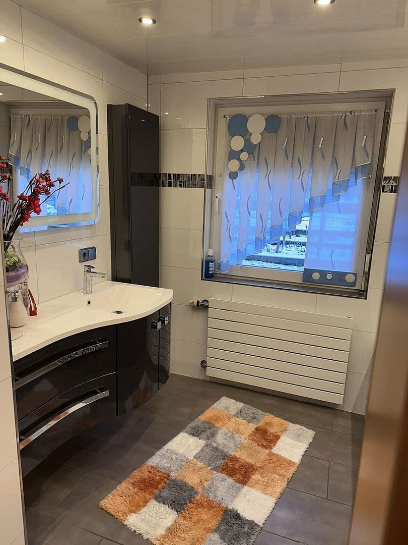 Predaj domu 110 m², pozemek 519 m², Aalen, Bádensko-Wurttembersko Predaj domu 110 m², pozemek 519 m², Aalen, Bádensko-Wurttembersko