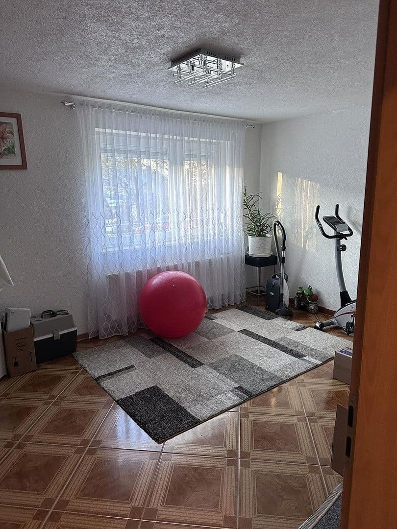 Predaj domu 110 m², pozemek 519 m², Aalen, Bádensko-Wurttembersko Predaj domu 110 m², pozemek 519 m², Aalen, Bádensko-Wurttembersko