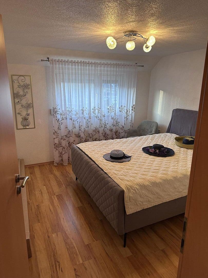 Predaj domu 110 m², pozemek 519 m², Aalen, Bádensko-Wurttembersko Predaj domu 110 m², pozemek 519 m², Aalen, Bádensko-Wurttembersko