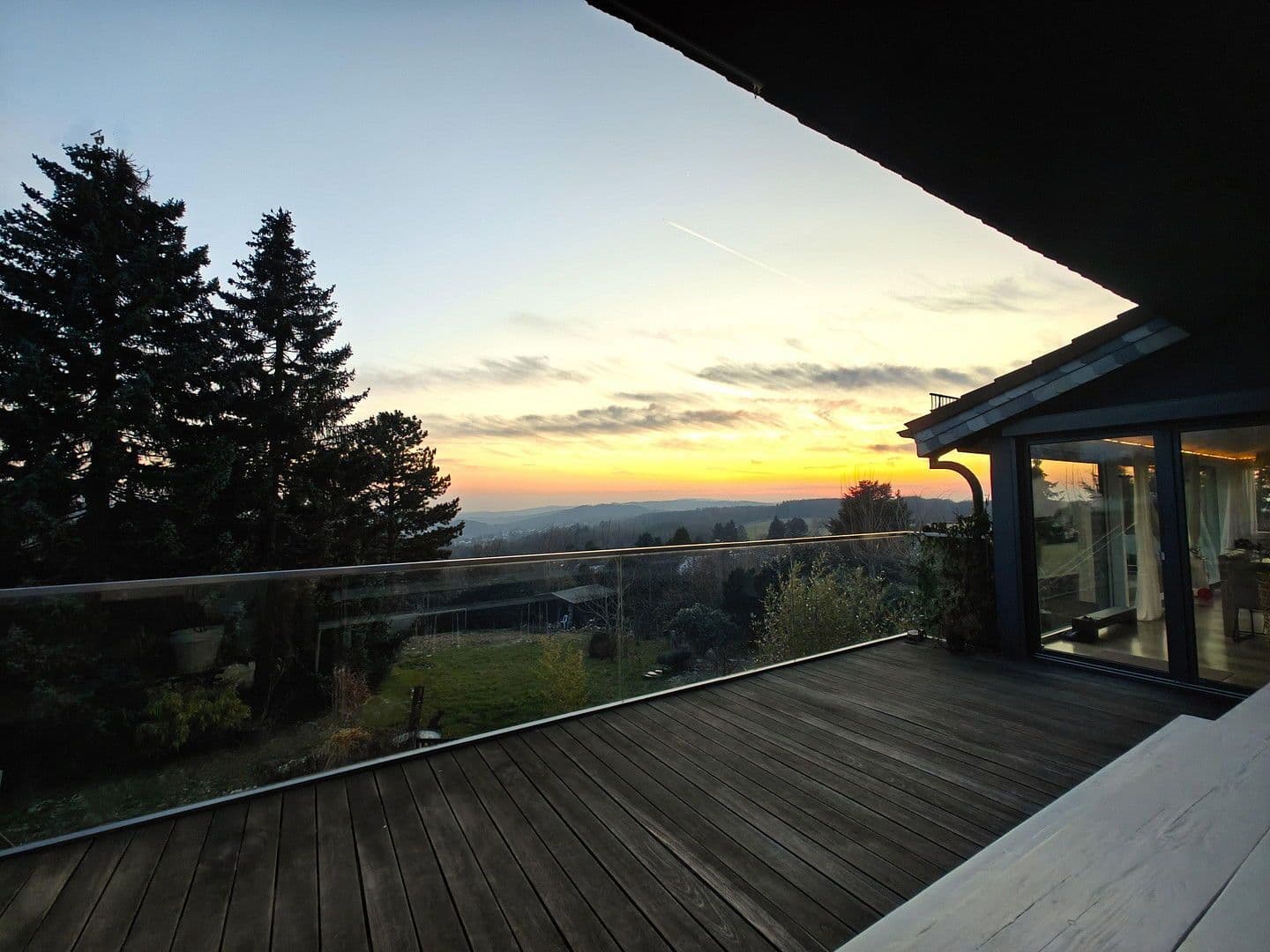 Predaj domu 493 m², pozemek 1.531 m², Glashütten, Hesensko Predaj domu 493 m², pozemek 1.531 m², Glashütten, Hesensko