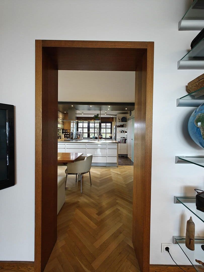 Predaj domu 493 m², pozemek 1.531 m², Glashütten, Hesensko Predaj domu 493 m², pozemek 1.531 m², Glashütten, Hesensko