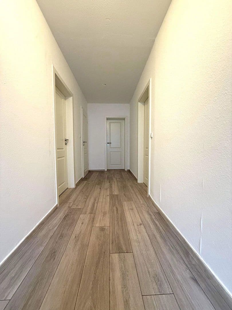 Prenájom bytu 5-izbový 92 m², Fliederstr. 1a, Rheinstetten, Bádensko-Wurttembersko Prenájom bytu 5-izbový 92 m², Fliederstr. 1a, Rheinstetten, Bádensko-Wurttembersko