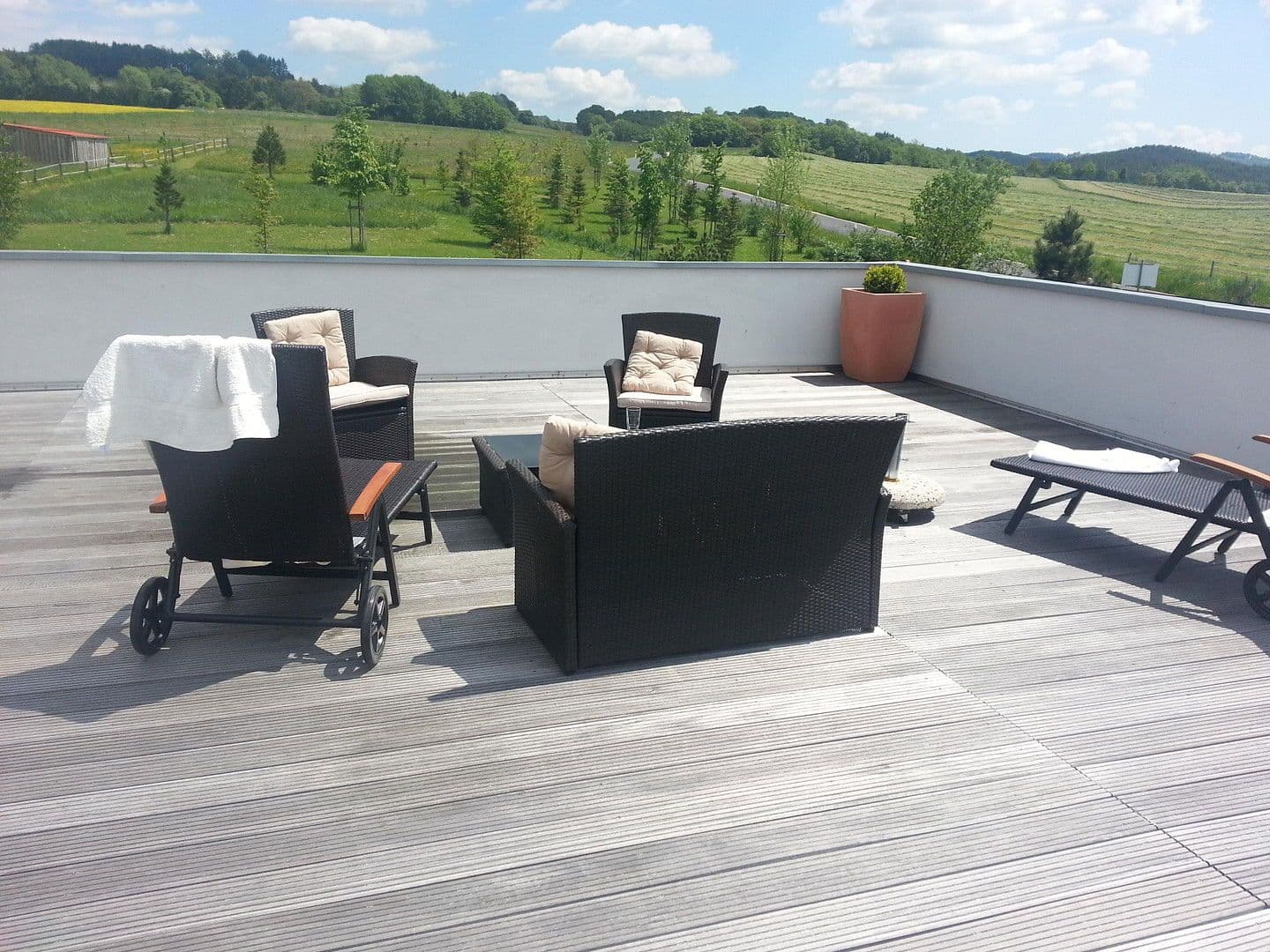 Predaj domu 310 m², pozemek 5.000 m², Hillesheim, Porýnie-Falcko Predaj domu 310 m², pozemek 5.000 m², Hillesheim, Porýnie-Falcko