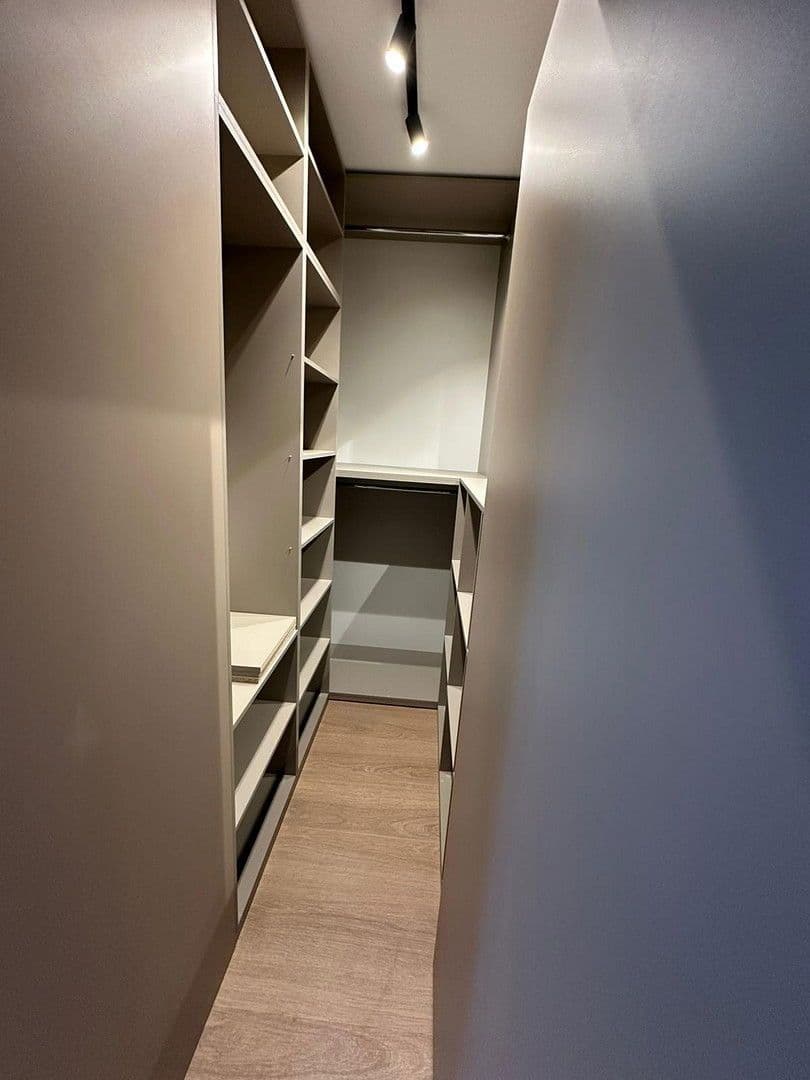 Prenájom bytu 2-izbový 50 m², Gotha-Allee 36, Berlin, Berlín Prenájom bytu 2-izbový 50 m², Gotha-Allee 36, Berlin, Berlín