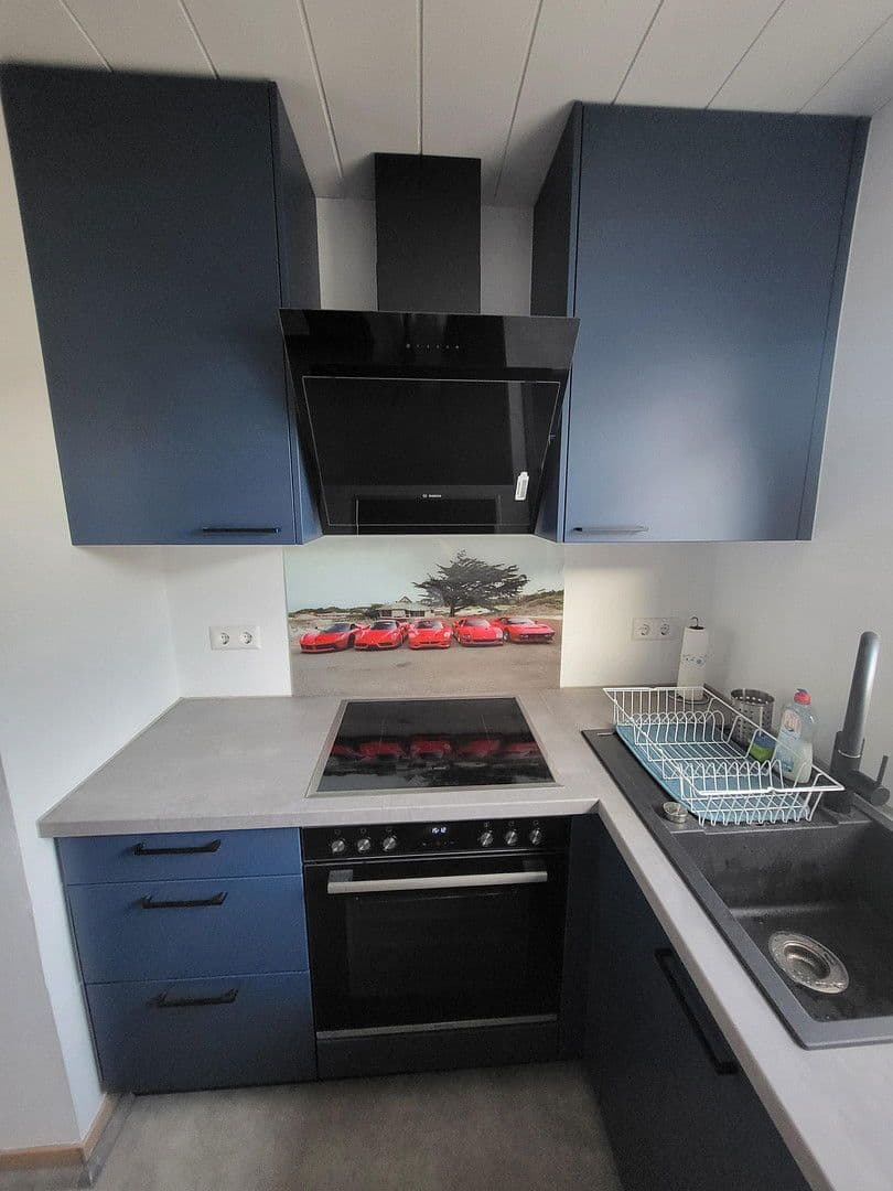 Prenájom bytu 3-izbový 85 m², Stuttgart, Bádensko-Wurttembersko Prenájom bytu 3-izbový 85 m², Stuttgart, Bádensko-Wurttembersko