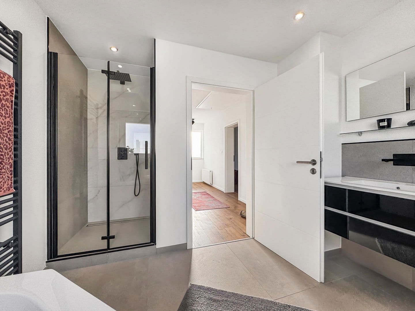 Predaj domu 186 m², pozemek 365 m², Friedrich-Fröbel-Str. 16, Hochspeyer, Porýnie-Falcko Predaj domu 186 m², pozemek 365 m², Friedrich-Fröbel-Str. 16, Hochspeyer, Porýnie-Falcko