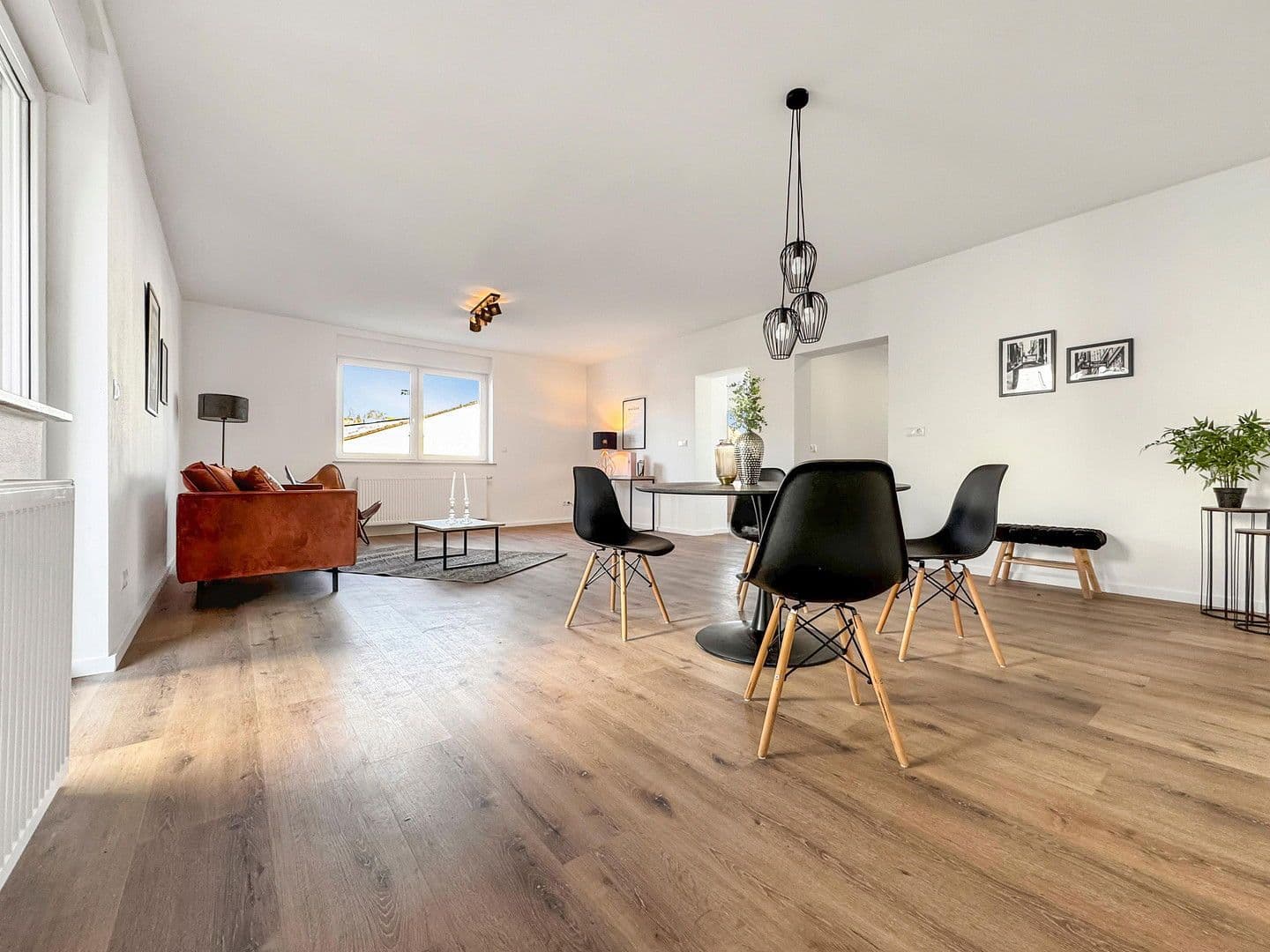 Predaj domu 186 m², pozemek 365 m², Friedrich-Fröbel-Str. 16, Hochspeyer, Porýnie-Falcko Predaj domu 186 m², pozemek 365 m², Friedrich-Fröbel-Str. 16, Hochspeyer, Porýnie-Falcko