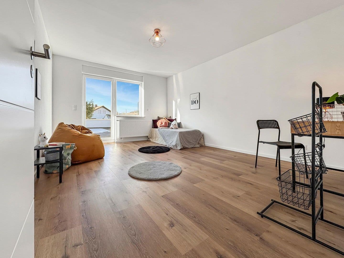 Predaj domu 186 m², pozemek 365 m², Friedrich-Fröbel-Str. 16, Hochspeyer, Porýnie-Falcko Predaj domu 186 m², pozemek 365 m², Friedrich-Fröbel-Str. 16, Hochspeyer, Porýnie-Falcko