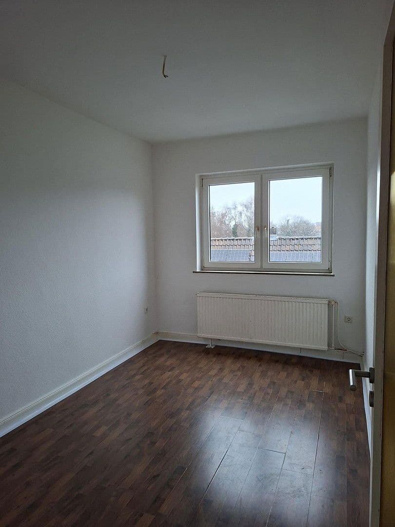 Prenájom bytu 4-izbový 75 m², Radellstraße 15, Bremerhaven, Brémy Prenájom bytu 4-izbový 75 m², Radellstraße 15, Bremerhaven, Brémy