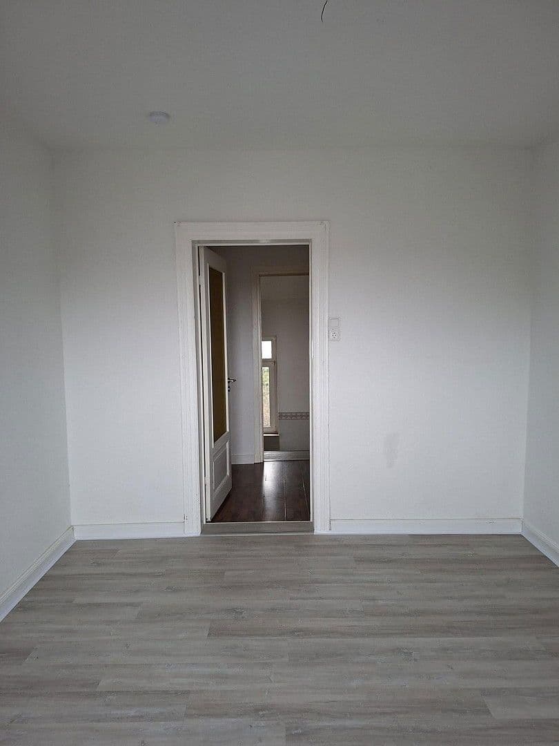 Prenájom bytu 4-izbový 75 m², Radellstraße 15, Bremerhaven, Brémy Prenájom bytu 4-izbový 75 m², Radellstraße 15, Bremerhaven, Brémy