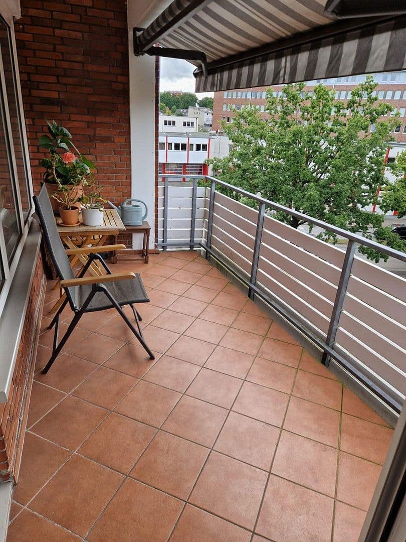 Prenájom bytu 3-izbový 70 m², Pinneberg, Šlezvicko-Holštajnsko Prenájom bytu 3-izbový 70 m², Pinneberg, Šlezvicko-Holštajnsko