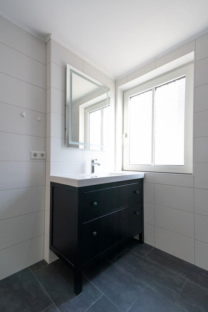 Prenájom bytu 2-izbový 74 m², Hochdorfer Straße 24, Ludwigsburg, Bádensko-Wurttembersko Prenájom bytu 2-izbový 74 m², Hochdorfer Straße 24, Ludwigsburg, Bádensko-Wurttembersko